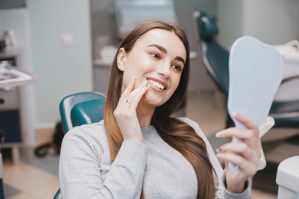 What Causes Yellow Teeth?